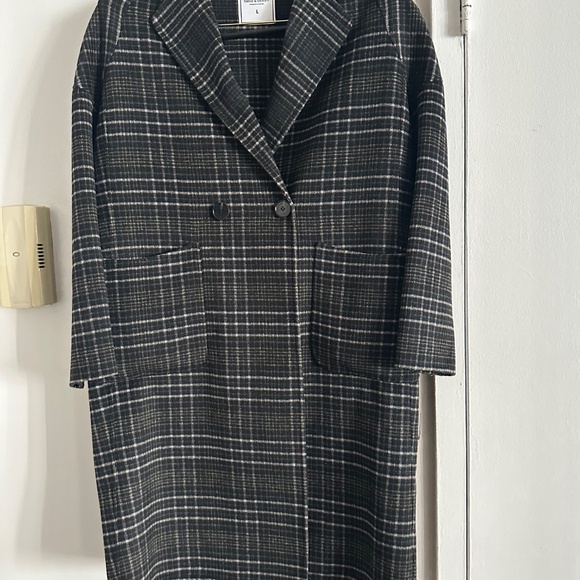 Belle&Bloom Publisher Double-Breasted Wool Blend Coat - Black Plaid size L - Picture 6 of 7